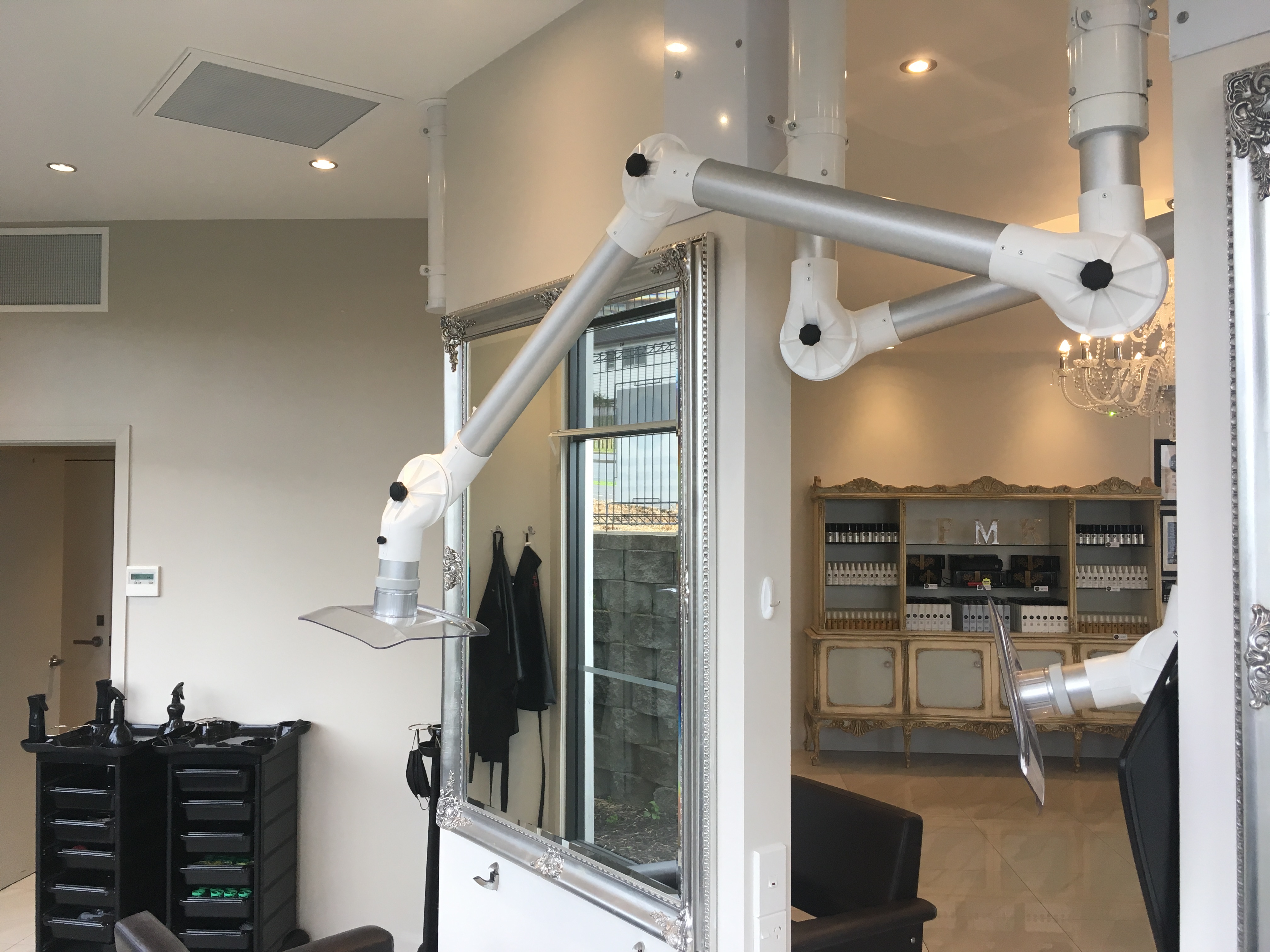 Fume Arms for Laboratories/Salons