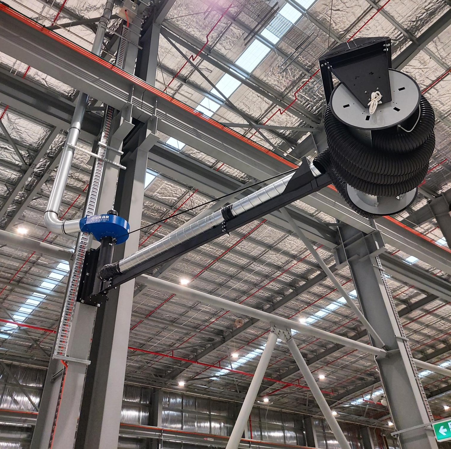 Vehicle Exhaust Reels and Fume Booms make access to good fume extraction  for the largest work shop possible!